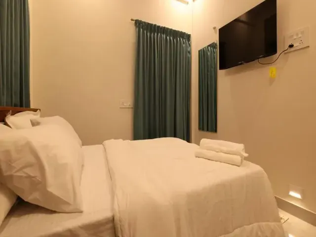 Photo 5 of 10 at Olivette Suites
