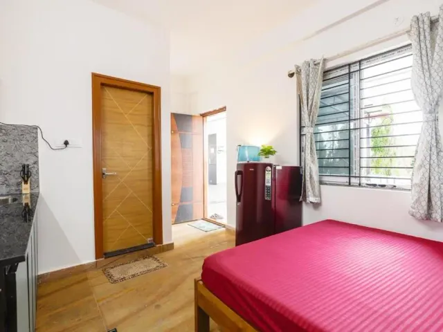 Photo 2 of 10 at Studio Room Near Manyata Tech Park - Airport Port401