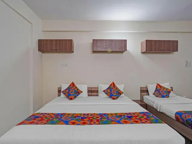 Photo 3 of 10 at FabHotel Blueberry - Bellandur