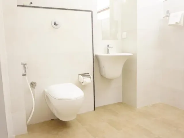 Photo 3 of 10 at DayOne Suites