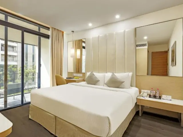 Photo 7 of 10 at Sarovar Portico Outer Ring Road