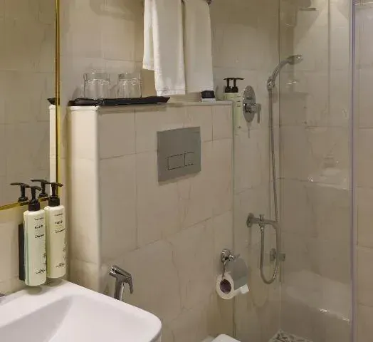 Photo 6 of 10 at Grand Continent Brookefield - A Sarovar Portico Affiliate Hotel