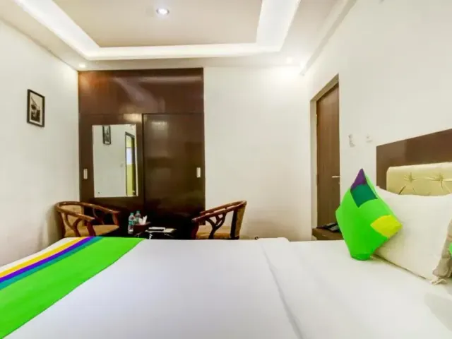 Photo 7 of 10 at Treebo The Sai Leela Suites