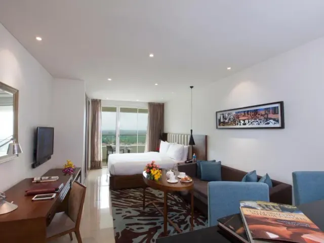 Photo 8 of 10 at Oakwood Residence Whitefield Bangalore