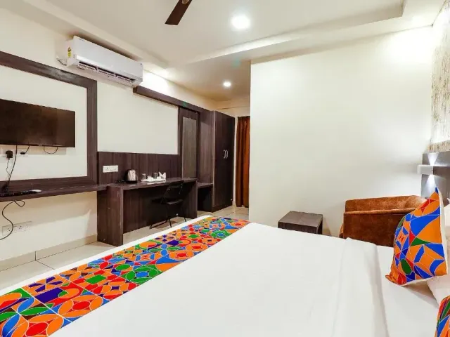 Photo 3 of 10 at FabHotel Rotano Grand