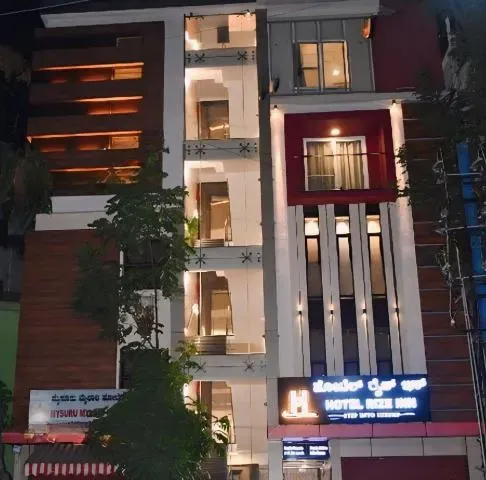 Photo 6 of 10 at Hotel Rize Inn