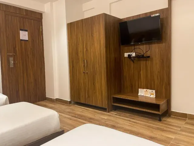 Photo 5 of 10 at Triton Suites By Bestinn Leisure Domlur Bangalore