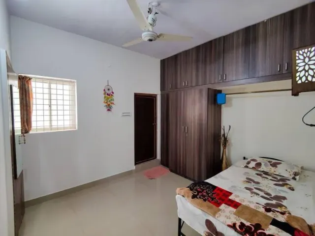 Photo 7 of 10 at Comfy 2-bedroom House in Sanjaynagar, Bengaluru