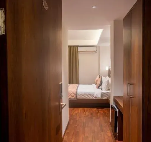 Photo 8 of 10 at Golden Fortune Suites Hotel