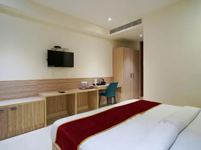 Photo 4 of 10 at Open Hotel by Olive - Langford Suites