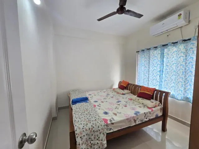 Photo 2 of 10 at Northern Aura