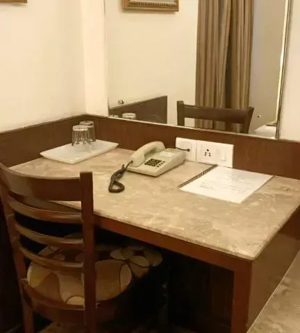 Photo 3 of 10 at Hotel Silicrest