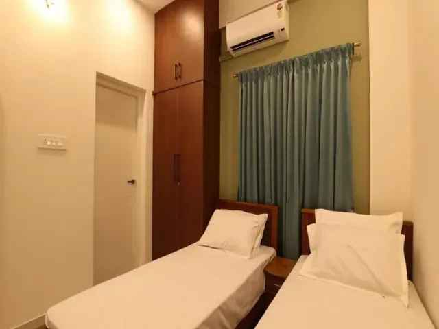 Photo 7 of 10 at Olivette Suites