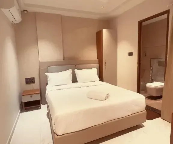 Photo 9 of 10 at Hotel Liora Suites