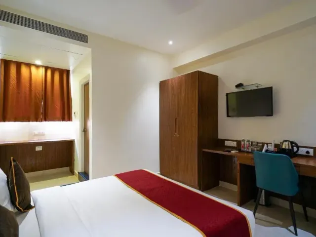 Photo 10 of 10 at Open Hotel by Olive - Langford Suites