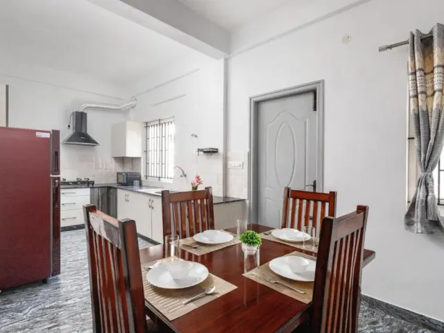Photo 4 of 10 at Promenade 4th Block by Red Olive 2BHK Jayanagar