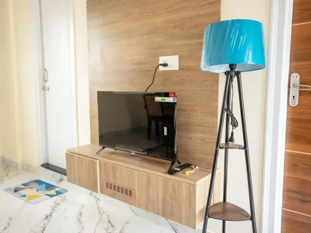 Photo 5 of 10 at 1BHK with ac Near Royal Meenakshi Mall 601