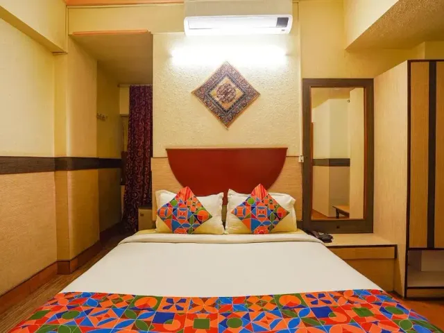 Photo 7 of 10 at Hotel Lalbagh Gardenia