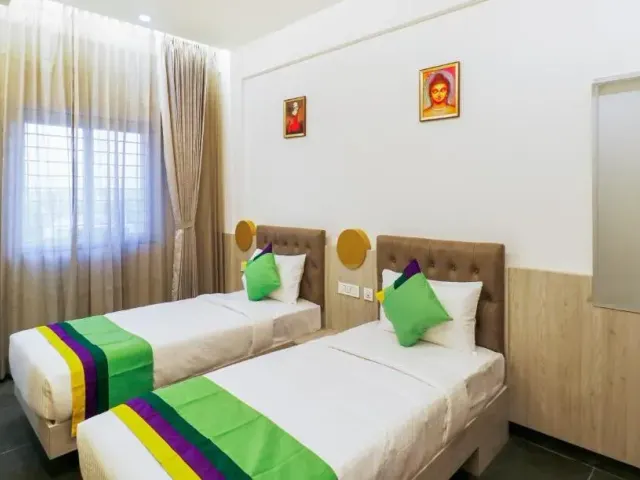 Photo 8 of 10 at Itsy Hotels Silver Keys