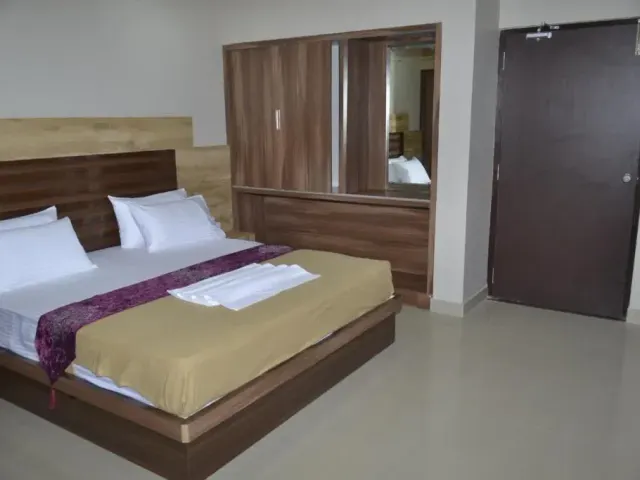 Photo 10 of 10 at Hotel Saarang Forever