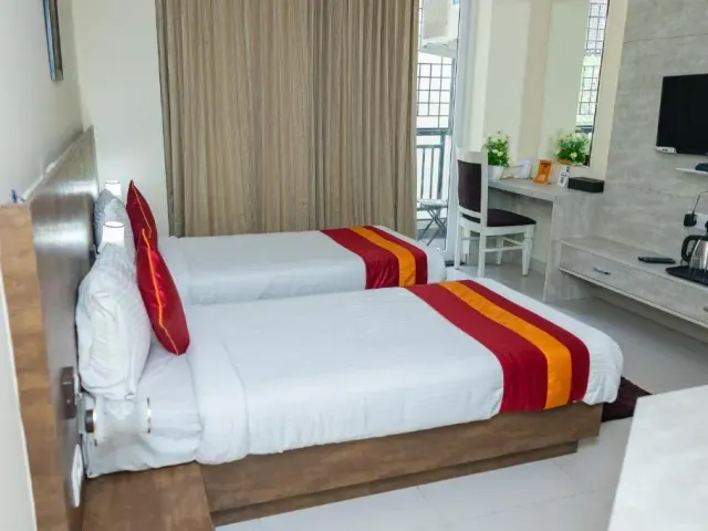 Photo 6 of 10 at Ishwerya Suites