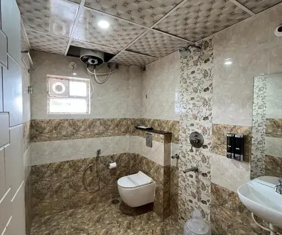 Photo 3 of 10 at Hotel Avenue Suites Near International Airport Bangalore