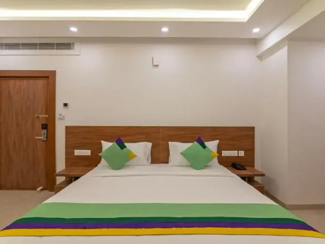 Photo 9 of 10 at Treebo Global Stay, Jayanagar