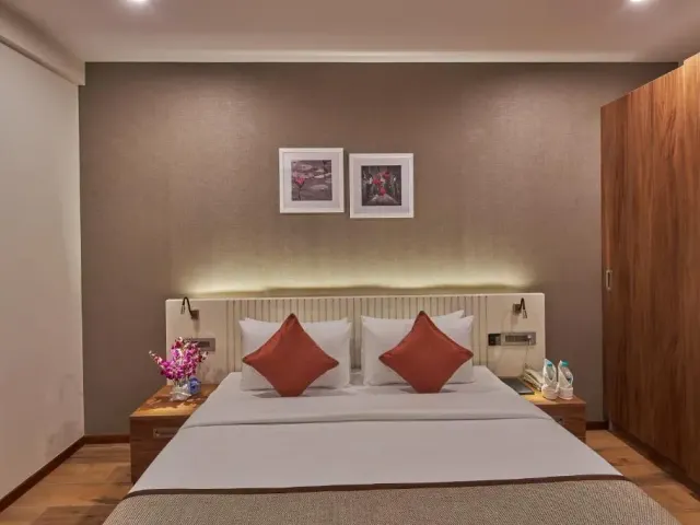 Photo 7 of 10 at Regenta Inn Grand-ORR, Mahadevapura
