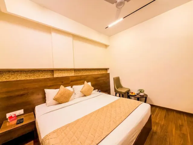 Photo 9 of 10 at Zip By Spree Hotels Brookefield