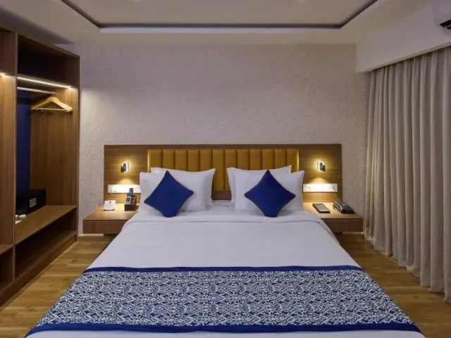 Photo 4 of 10 at Grand Continent Brookefield - A Sarovar Portico Affiliate Hotel