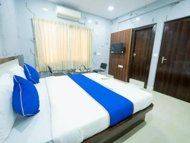 Photo 3 of 10 at Sri Sai Saara Inn