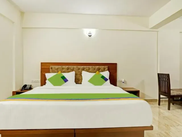 Photo 4 of 10 at Treebo Celebrity Hotels And Suites