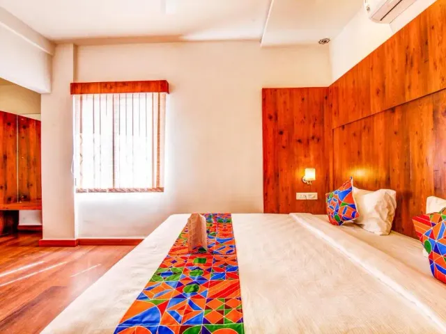 Photo 6 of 10 at FabHotel Vista Suites - Frazer Town