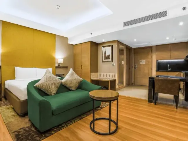Photo 8 of 10 at DoubleTree Suites by Hilton Bengaluru Outer Ring Road