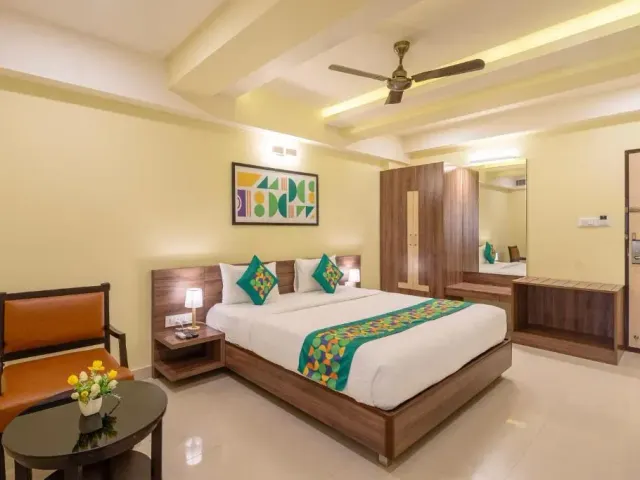 Photo 6 of 10 at Treebo Golden Stay Electronic City