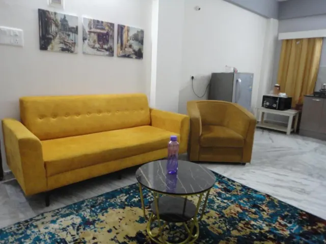 Photo 5 of 10 at 1BHK Penthouse with Garden AC Lift Car parking-406