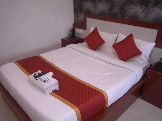 Photo 3 of 10 at Hotel UR Comforts Jayanagar