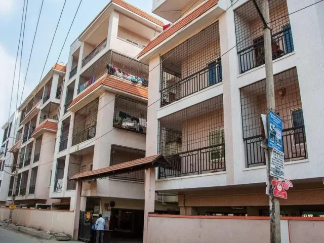 Photo 7 of 10 at Luxurious 3 BHK premium flat with pool & free parking