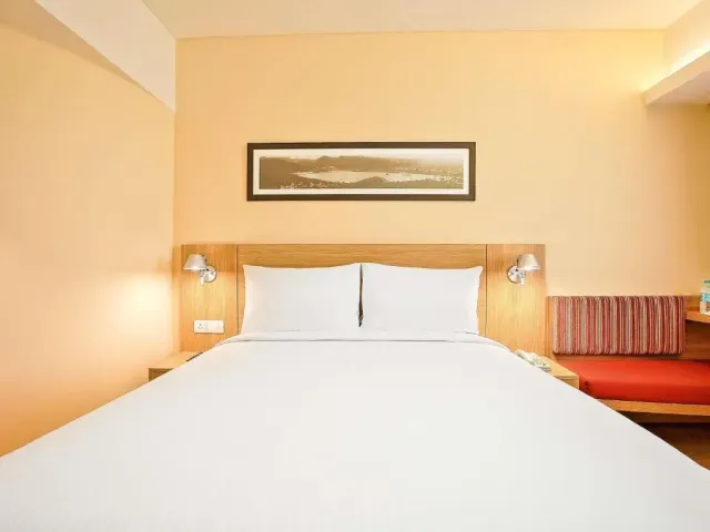 Photo 2 of 10 at ibis Bengaluru City Centre - An Accor Brand