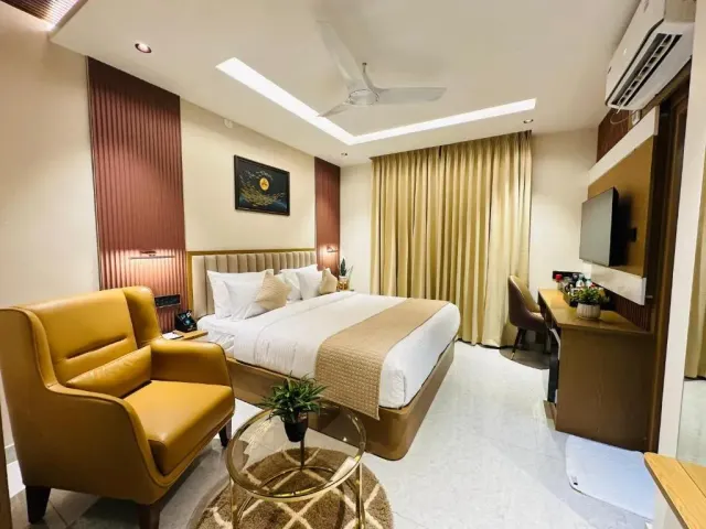 Photo 4 of 10 at ROYAL ACE BOUTIQUE HOTEL - Bhartiya City