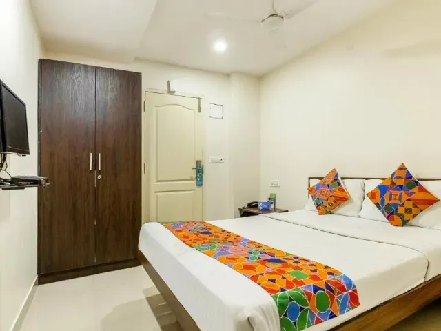 Photo 2 of 10 at FabHotel VJR HSR