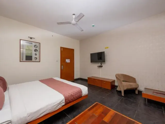 Photo 4 of 10 at Astra Hotels Marathahalli