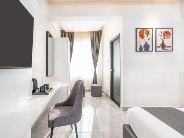 Photo 10 of 10 at U By Z Hotels, Brookefield