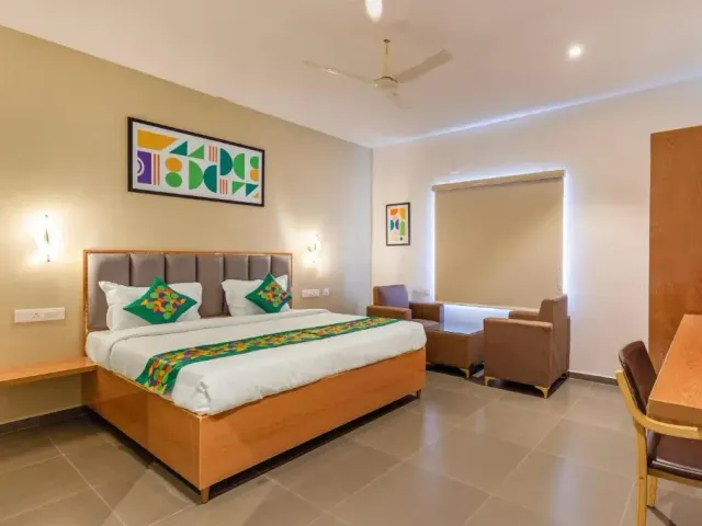 Photo 6 of 10 at Treebo Global Stay Rajajinagar
