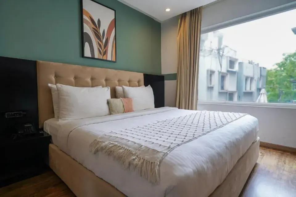 Photo 1 of 10 at Olive Hotel MG Road Dunsvirk Inn by Embassy Group