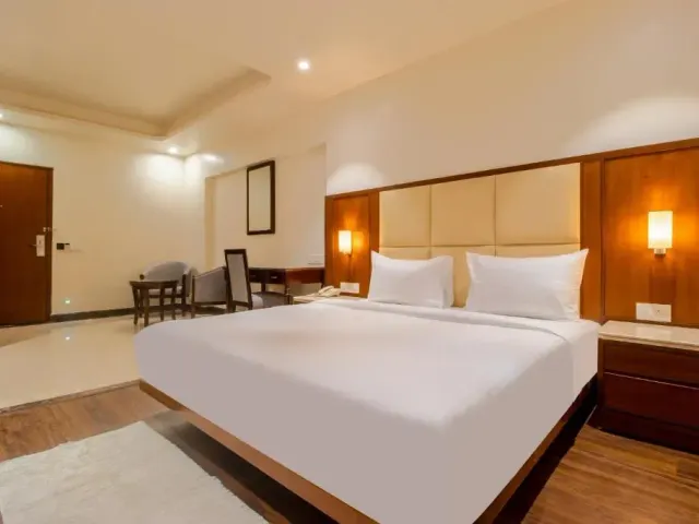 Photo 7 of 10 at Saltstayz Premier- Bengaluru Hebbal Airport Road