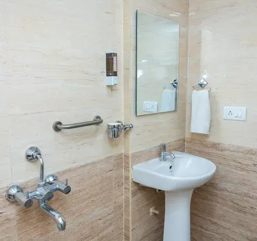 Photo 5 of 10 at Ishwerya Suites