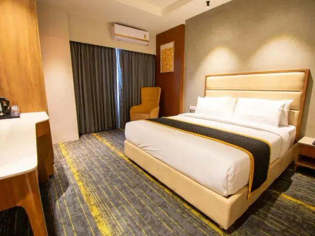 Photo 6 of 10 at Hotel Sing 65