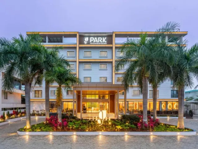 Photo 7 of 10 at Park Inn & Suites by Radisson Bengaluru Yelahanka