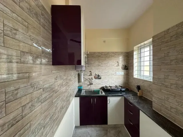 Photo 4 of 10 at Cozy Room 1Bhk with Lift 203